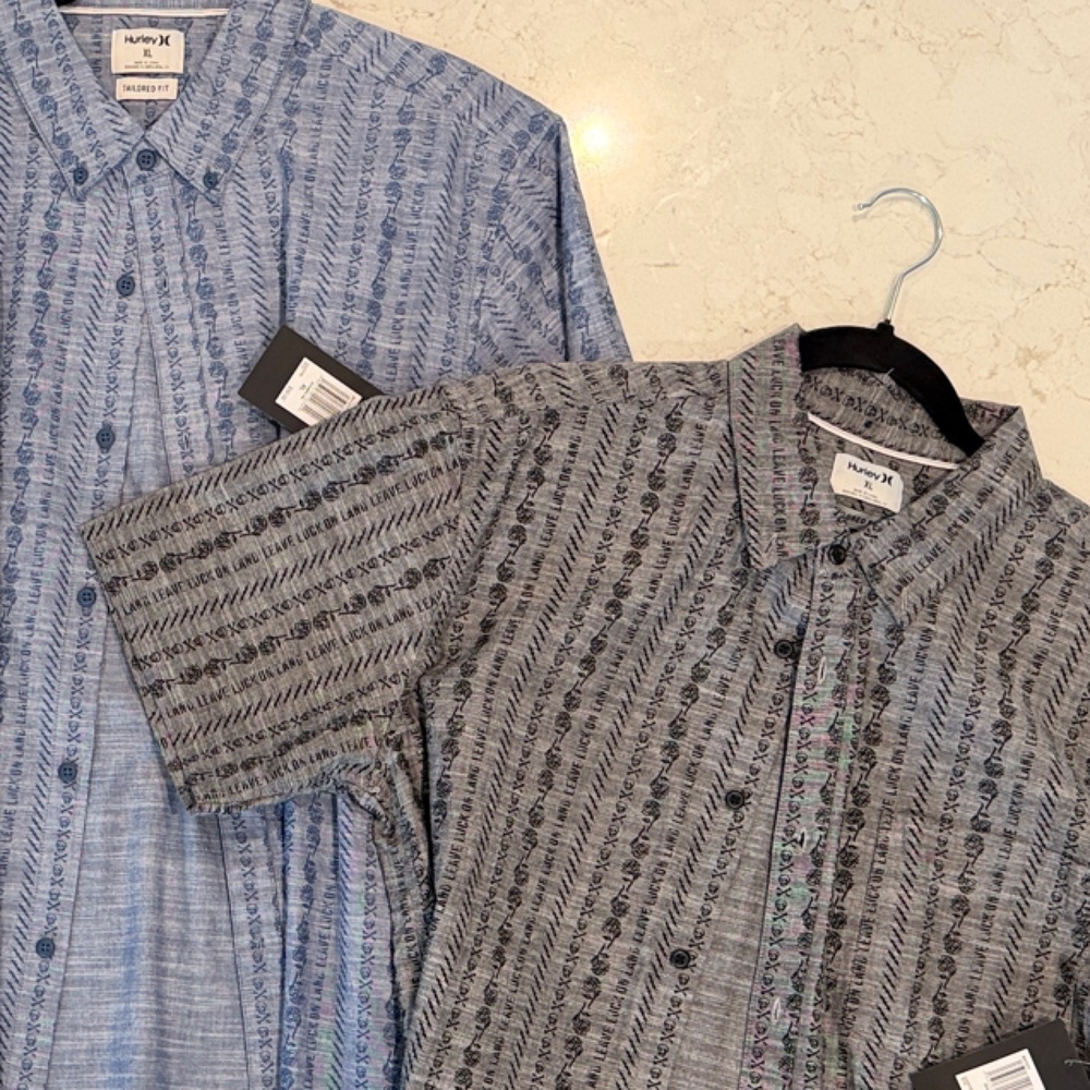 NEW WITH TAGS ( NWT ) Mens XL Rose & Skull Button-Up Shirts Blue and Black